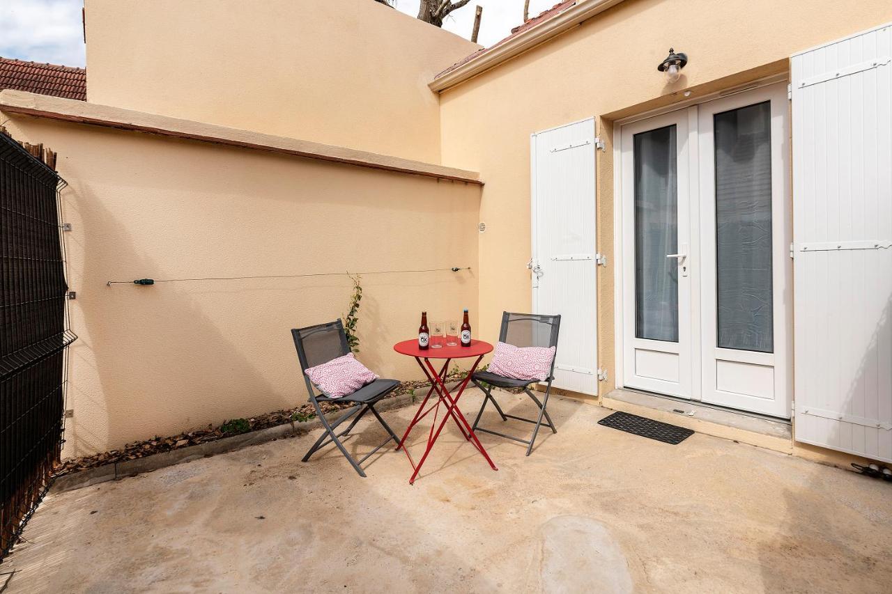 Les Logis De Marcoussis Exterior foto